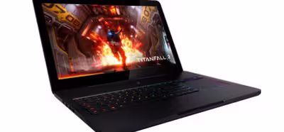Razer Blade Pro, con una GTX 1080, de aluminio con 3.5 kg, pantalla 17'' 4K G-SYNC, y más