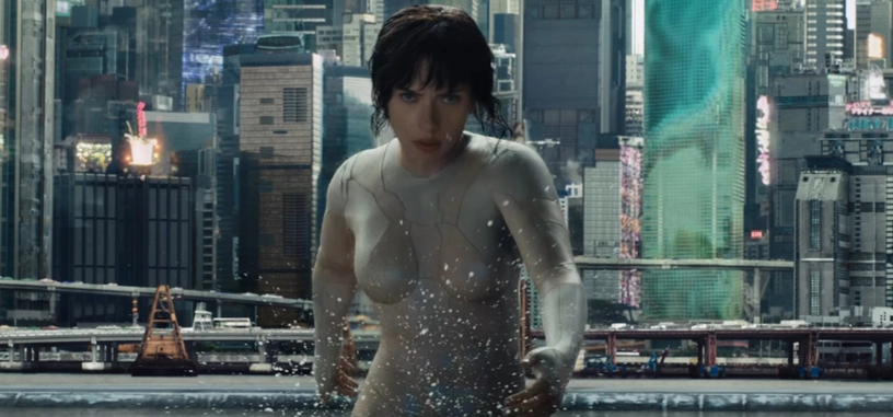 El nuevo avance de 'Ghost in the Shell' muestra a Scarlett Johansson con el traje termóptico