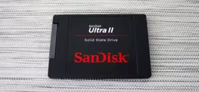 Cuenta atrás 'Black Friday': SanDisk Ultra II 960 GB €207, HP Omen 15 €979, y más