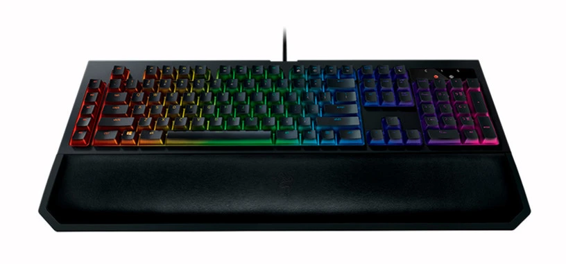 Razer presenta el teclado BlackWidow Chroma v2, y añade un nuevo mecanismo silencioso