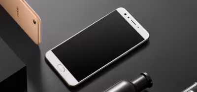 OPPO presenta el F3 Plus con doble cámara frontal para selfis