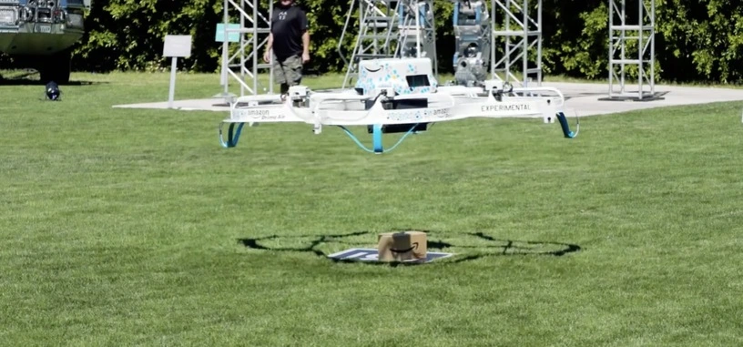Amazon hace una demostración de su sistema de reparto con drones