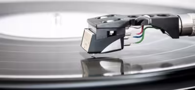 Sony se lanza a la conquista del vinilo tras casi 30 años sin publicar en este formato