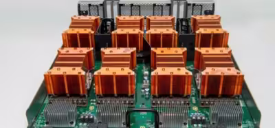 Nvidia entrega los primeros sistemas DGX con tarjetas gráficas Volta