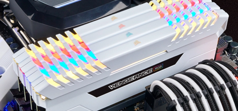 Corsair presenta sus kits de módulos de memoria DDR4 con iluminación RGB en color blanco
