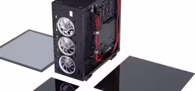 FSP añade a su catálogo la caja CMT510 con tres paneles de cristal y ventiladores RGB