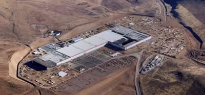 La Gigafactoría de Tesla estaría detrás de una escasez de baterías a nivel mundial