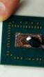 Destapan un Ryzen 5 2400G y sustituyen su pasta térmica por una mejor