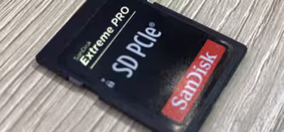 SanDisk muestra su tarjeta SD con una interfaz PCIe ×1 y hasta 880 MB/s