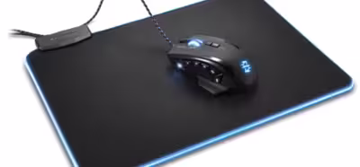 Sharkoon añade iluminación a la alfombrilla de tela 1337 RGB