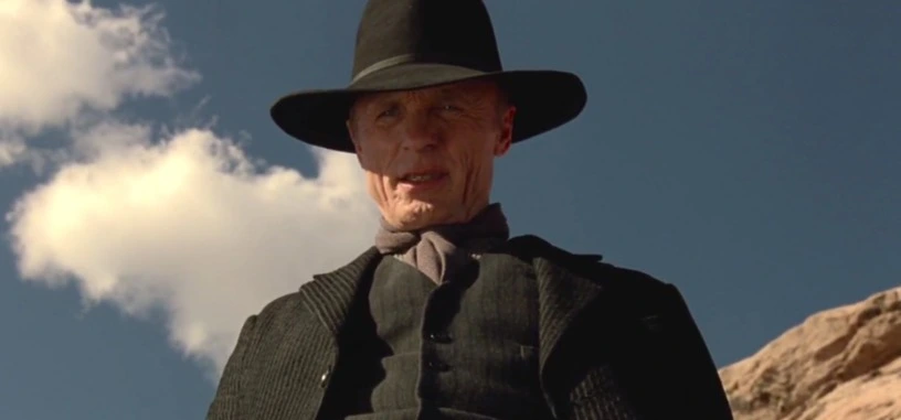 El Hombre de Negro quemará 'Westworld' hasta los cimientos en el tráiler de la segunda temporada