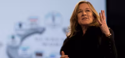 Apple contrata a la Directora Ejecutiva de Burberry como nueva vicepresidenta de comercios