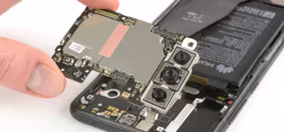 iFixit desmonta el P20 Pro dando una mejor visión de la tricámara trasera creada por Huawei