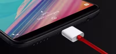 OnePlus le cambia el nombre a Dash Charge porque Amazon tiene una marca registrada