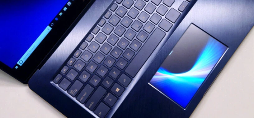ASUS cambia el 'trackpad' por una pantalla táctil de 5.5'' en el ZenBook Pro 15 (UX580)