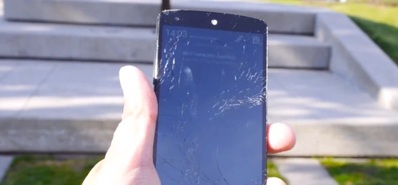 Test de caídas del Nexus 5: malas noticias [vídeo]